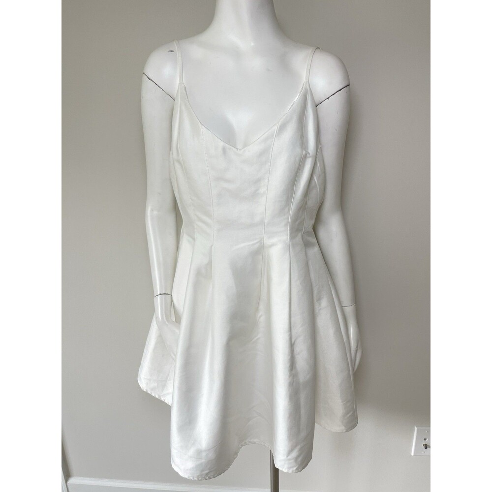 DO+BE Women's Sleeveless Fit &‎ Flare Mini Dress L White Satin Cocktail Prom